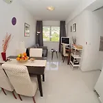 Xandy شقة *